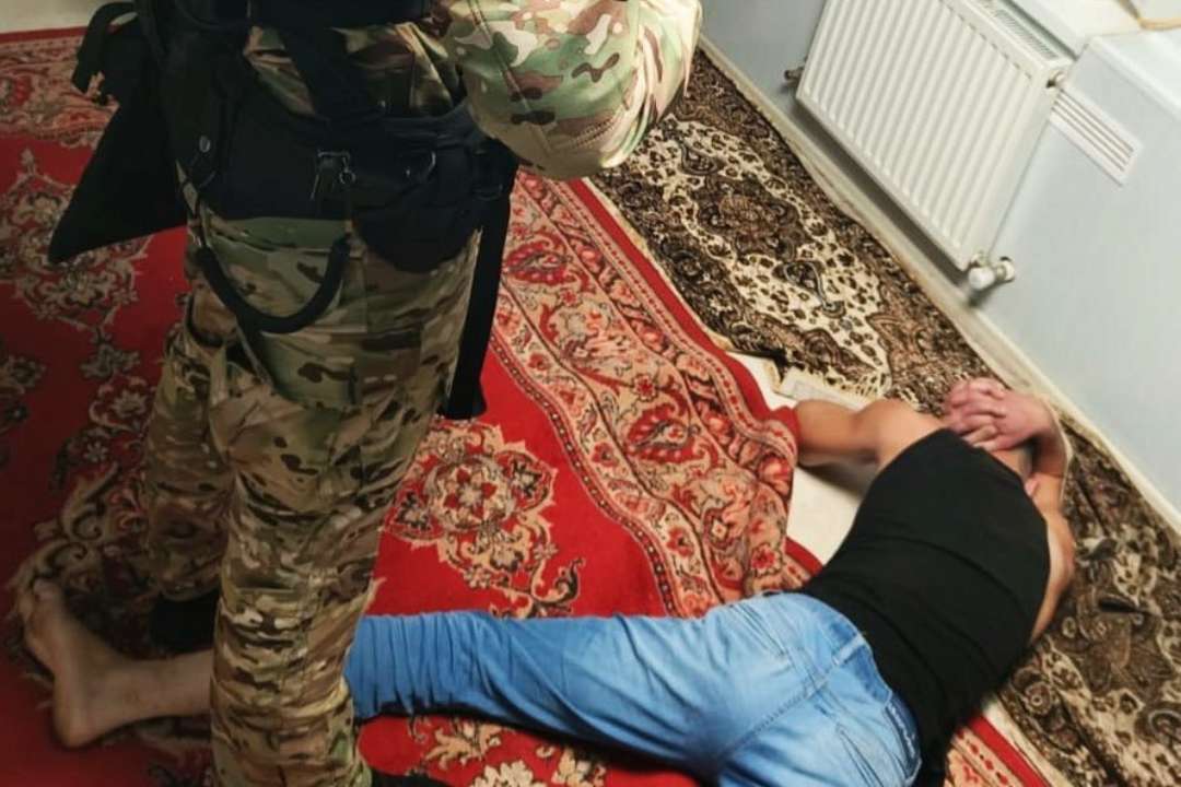 Полиция поймала мошенников, которые наживались на авто для ВСУ / Фото: t.me/UA_National_Police