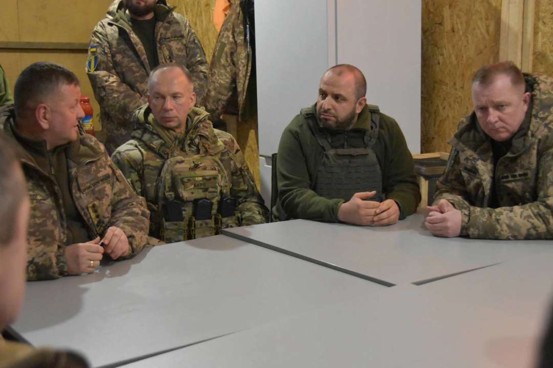 Умеров, Залужный и Шаптала посетили позиции в районе Купянска/Фото: ministry_of_defense_ua Умеров, Залужный и Шаптала посетили позиции Сил обороны в районе Купянска