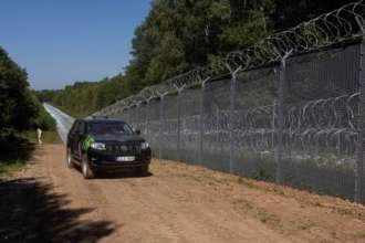 Литва відгородилася від білорусі парканом із колючим дротом/Фото: МВС Литви Литва відгородилася від білорусі парканом із колючим дротом/Фото: МВС Литви