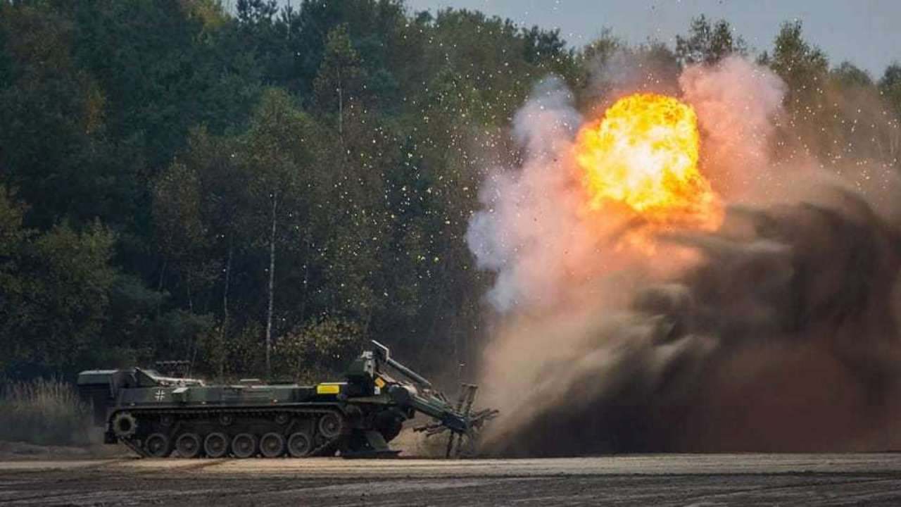 Мінус літак і 6 танків: Генштаб озвучив втрати окупантів на 20 лютого