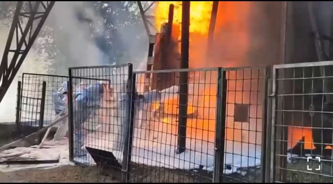 У Волгограді спалахнула пожежа на металургійному заводі/Фото: Tsaplienko В Волгограді спалахнула пожежа на металургійному заводі