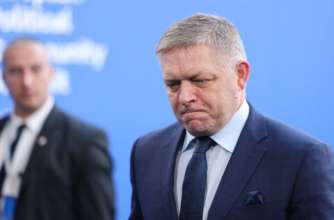 Роберт Фіцо запропонував провести мирні переговори у Словаччині. Фото: GettyImages/Автор- Janos Kummer Роберт Фіцо
