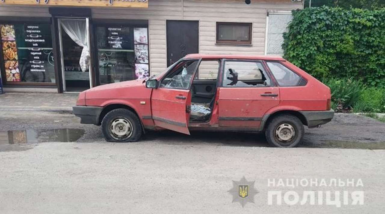 Под Запорожьем мужчина угрожал работодателю гранатой, которая впоследствии взорвалась в его руке