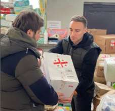Іраклі Макацарія передав кошти для постраждалих українців. Фото: Instagram ведучого Іраклі Макацарія