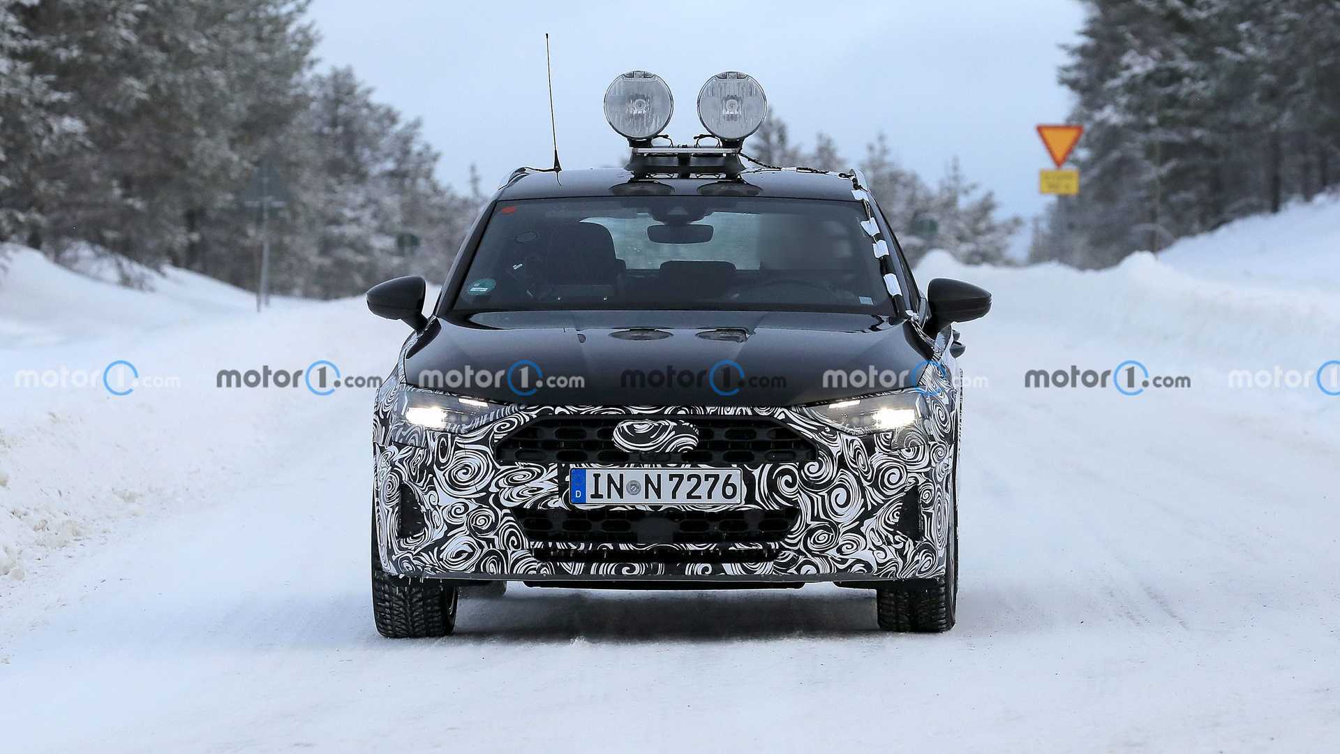 Фото: motor1 З’явилися шпигунські фото нових Audi А3 та Audi Q8