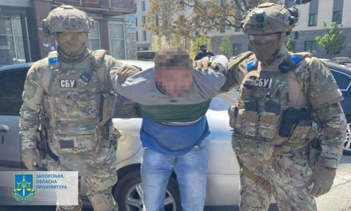 Співробітники СБУ затримали зловмисника під час виконання ним ворожого завдання Співробітники СБУ затримали зловмисника під час виконання ним ворожого завдання