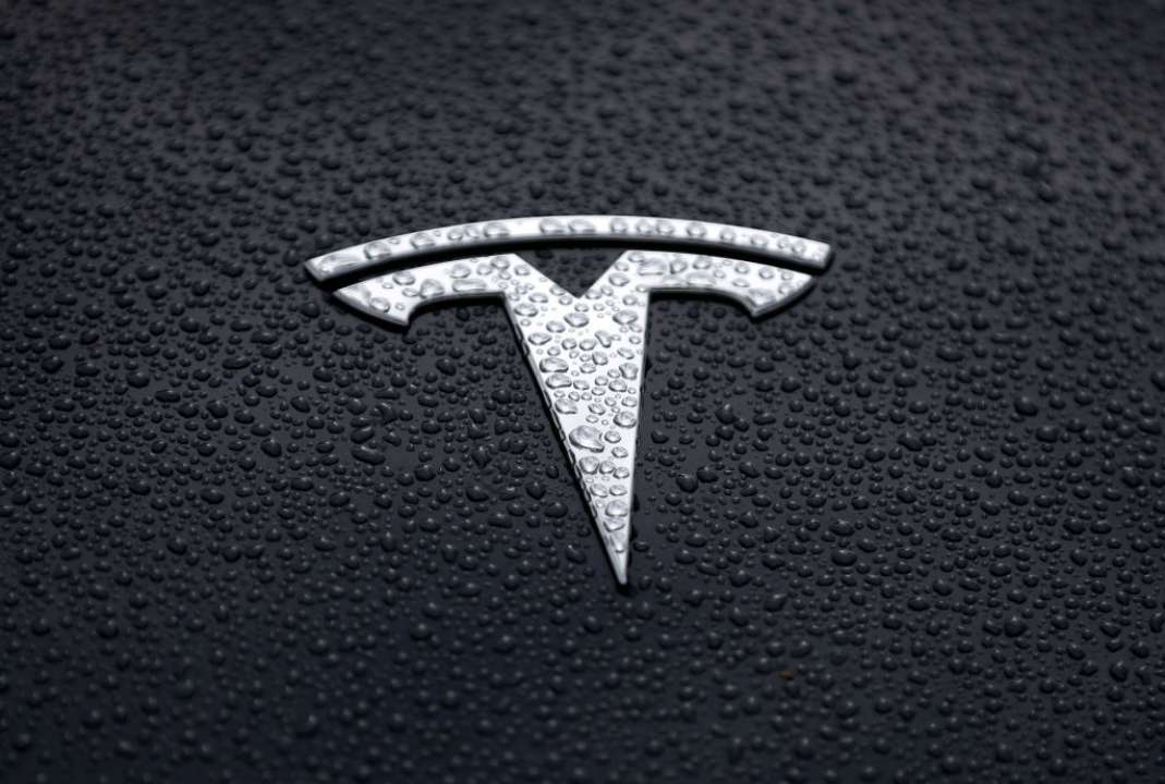 Логотип Tesla