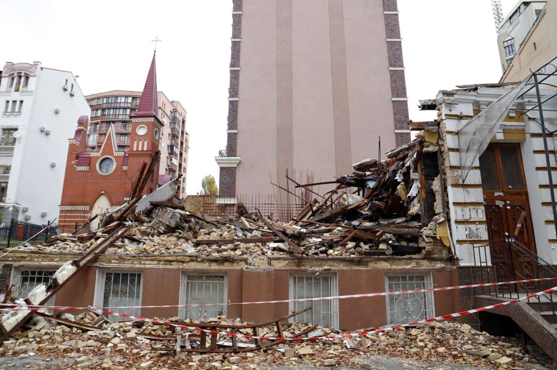 Київ наполягає на відновленні зруйнованої історичної "садиби Зеленських" — КМДА