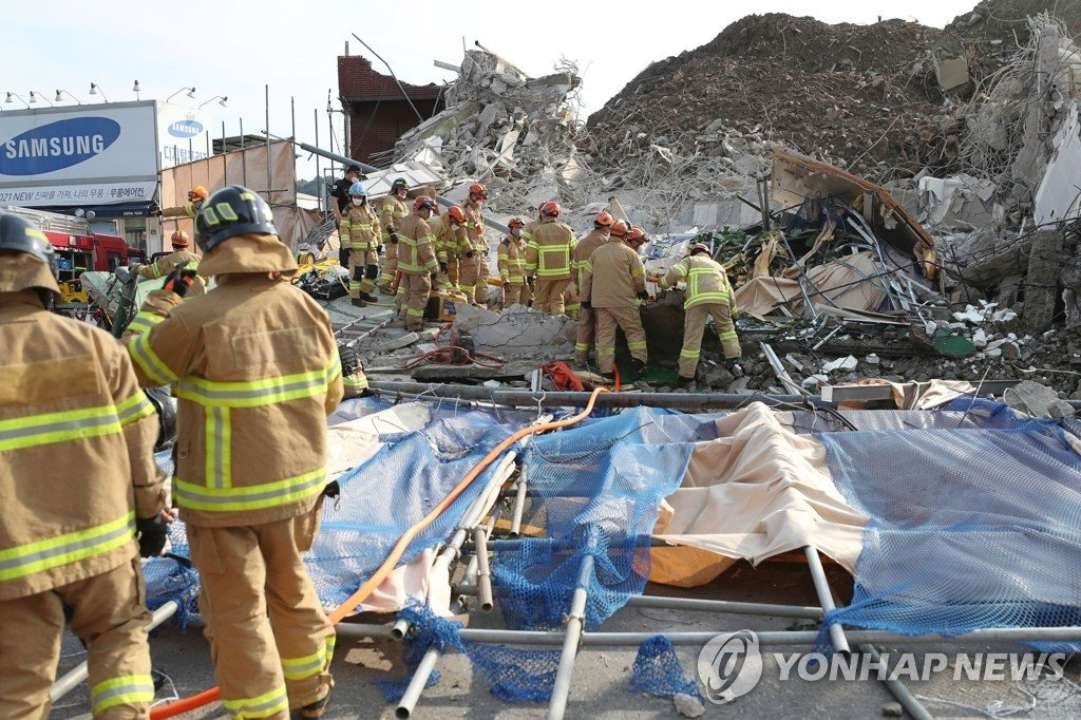 В Южной Корее во время сноса дома погибли 9 человек