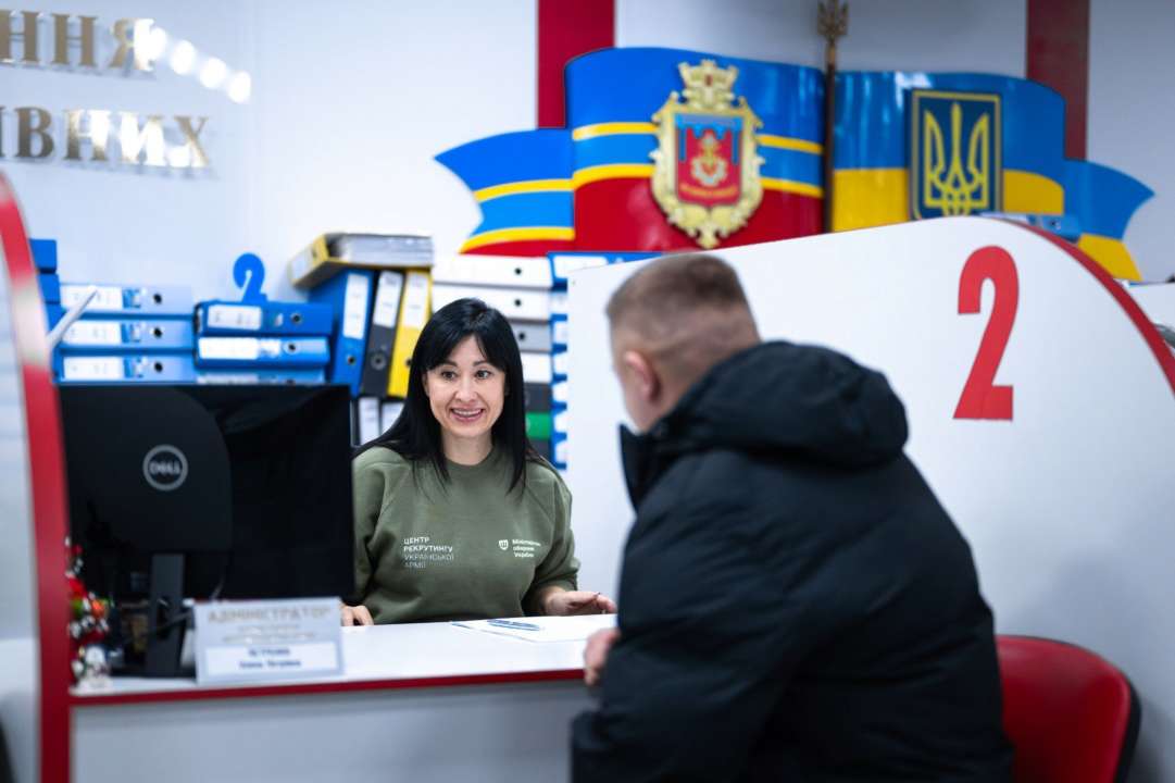 На Житомирщині відкрили перший в області центр рекрутингу української армії