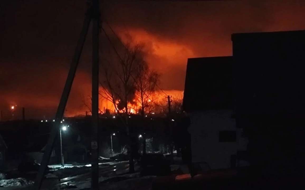 В рф заявили, что ночью якобы сбили 104 украинских беспилотника