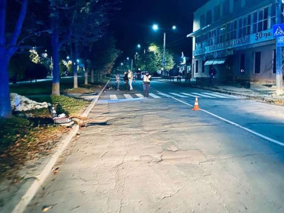 frankivsk.police У Калуші мотоцикліст на смерть збив 6-річну дівчину