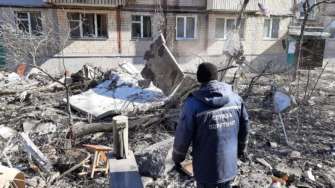Окупанти обстріляли у Харкові п'ятиповерхові житлові будинки/Фото: ДСНС України Окупанти завдали удару по житлових будинках у Харкові. Фото