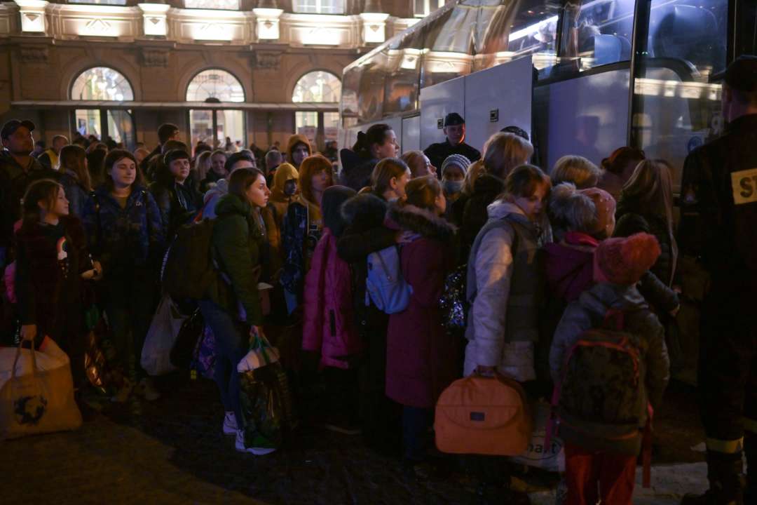 Украина запускает программу поддержки переселенцев/Фото: Jeff J Mitchell/Getty Images Переселенцы будут получать материальную помощь от государства
