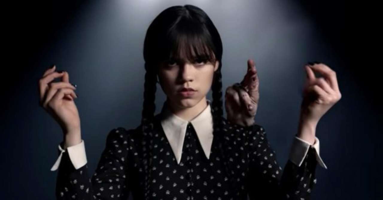 Появился первый тизер сериала "Уэнсдей" Тима Бёртона/Фото: кадр из видео Уэнсдей