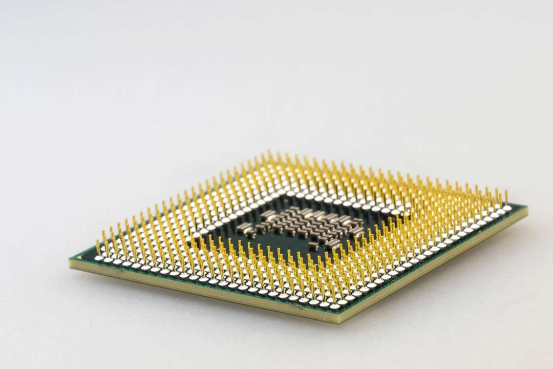 Компанія Intel планує виробляти чипи для автомобілів
