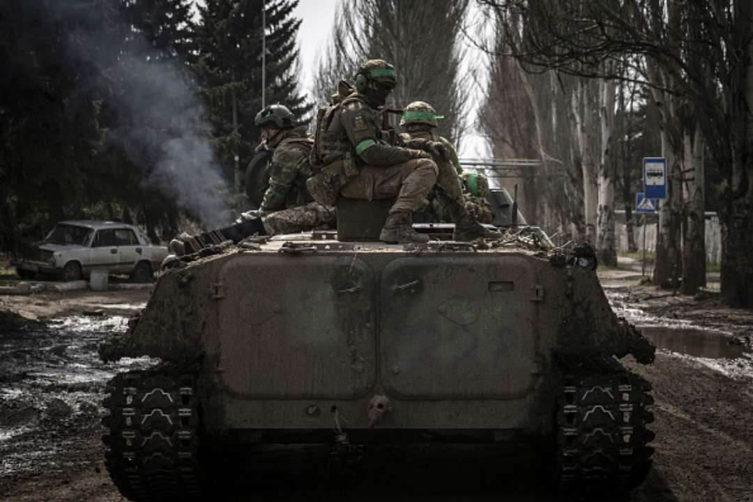 Росіяни збираються використати в Бахмуті вакуумну зброю/Фото: Getty images Росіяни збираються використати в Бахмуті вакуумну зброю/Фото: Getty images