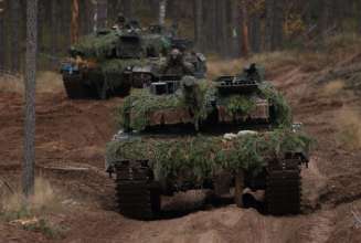 ВСУ смогут перемещать военную технику и другие товары в упрощенном порядке/Фото: Sean Gallup/Getty Images Декларирование военной техники ВСУ по стандартам ЕС и НАТО: правительство упростило процедуру