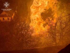 Станом на зараз у морях 4 ворожих кораблів, серед яких 2 носії крилатих ракет "калібр", загальний залп до 16 ракет Станом на зараз у морях 4 ворожих кораблів, серед яких 2 носії крилатих ракет "калібр", загальний залп до 16 ракет