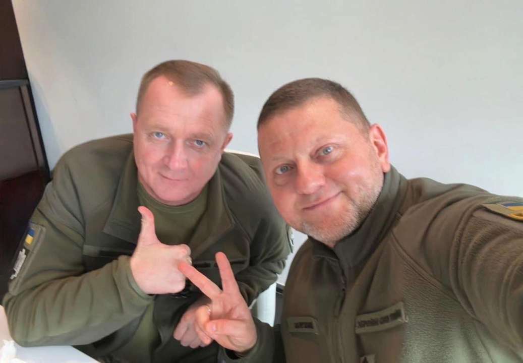 "Нам ще буде дуже важко": Залужний привітав начальника Генштабу Шапталу з днем народження