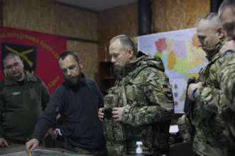 Сирський відвідав військових на Бахмутському напрямку/Фото: Сухопутні війська ЗСУ Сирський відвідав військових на Бахмутському напрямку