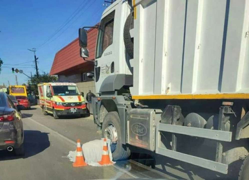 В городе Боярка грузовик задавил 74-летнего пешехода. Фото
