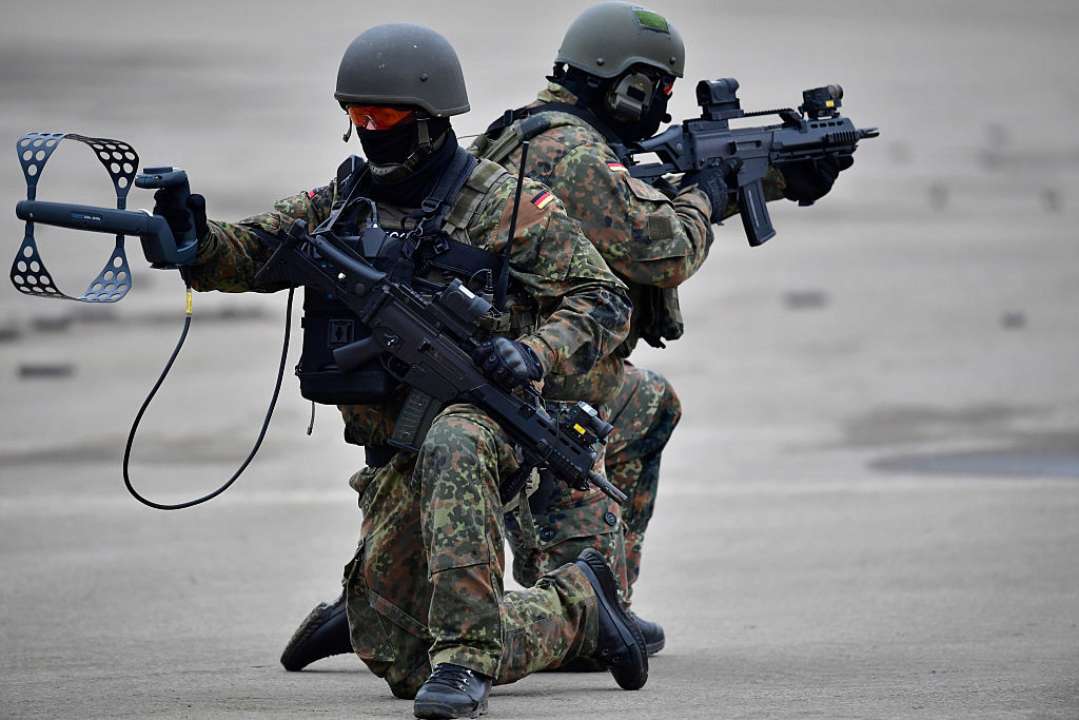 У Німеччині вперше застосували бойовий лазер проти дронів/Фото: Getty Images ФРН