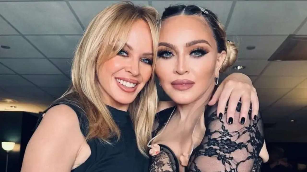 Мадонна и Миноуг/Фото: Instagram Madonna Мадонна и Миноуг выступили на одной сцене: Мадонна была в шляпе от украинского дизайнера