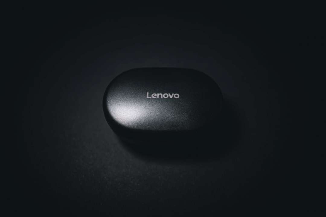 Lenovo створила геймерське крісло з мечем