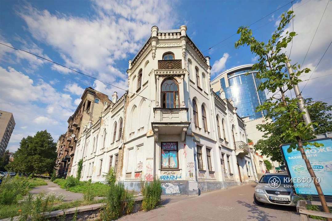 Большая палата ВС постановила вернуть усадьбу Терещенко в собственность общины/Фото: Киевфото