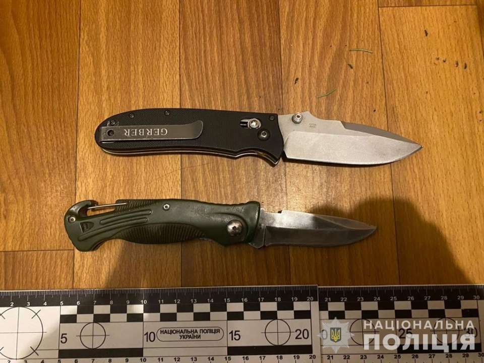 В Днепре задержали группу подростков, которые убивали бездомных и снимали на видео В Днепре задержали группу подростков, которые убивали бездомных и снимали на видео