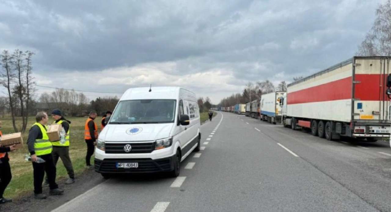 фермери блокують рух українських вантажівок