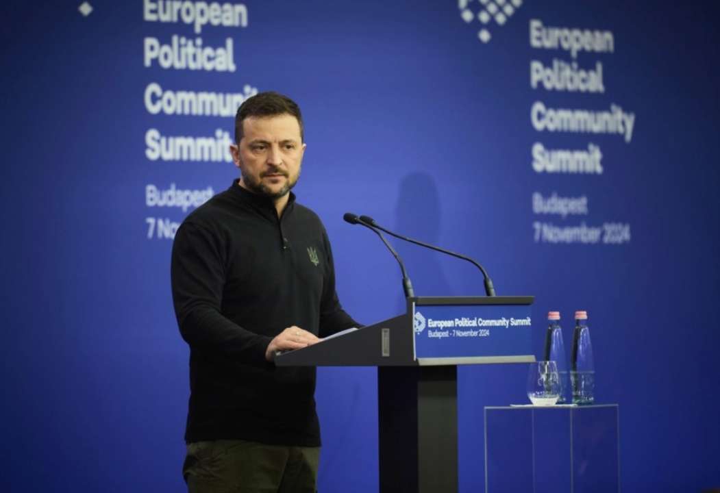 Зараз є $300 млрд заморожених російських активів, Європі необхідно бути сильною і передати їх Україні. Є позитив щодо ППО. Зараз є $300 млрд заморожених російських активів, Європі необхідно бути сильною і передати їх Україні. Є позитив щодо ППО.