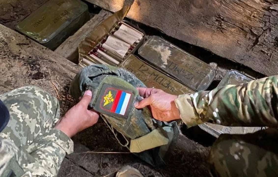Более 200 патронов и снарядов: в Черниговской области обнаружили тайник оружия оккупантов. Фото
