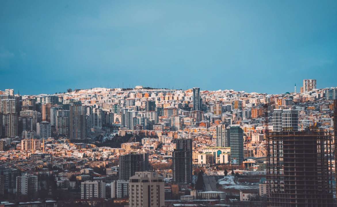 В Турции произошел взрыв на предприятии, производящем ракеты. Фото: Unsplash Анкара взрыв