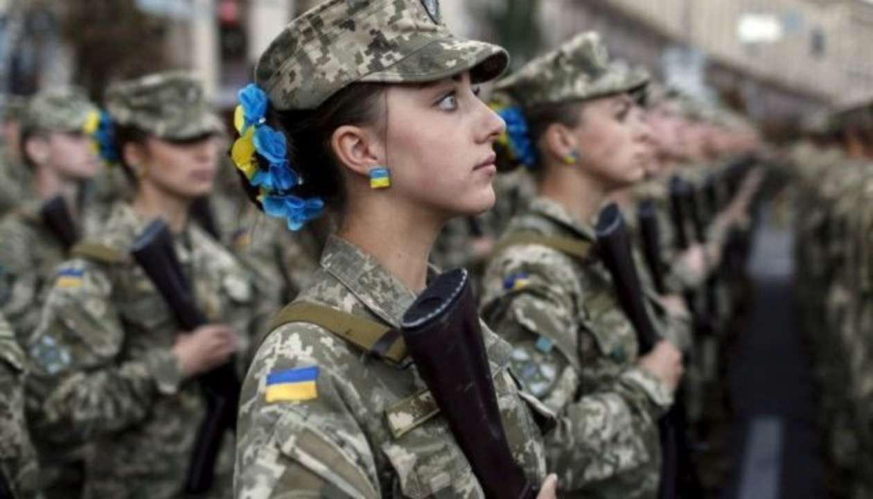 В Украине вышел фильм о женщинах-саперах "Гвардії наступу". Видео