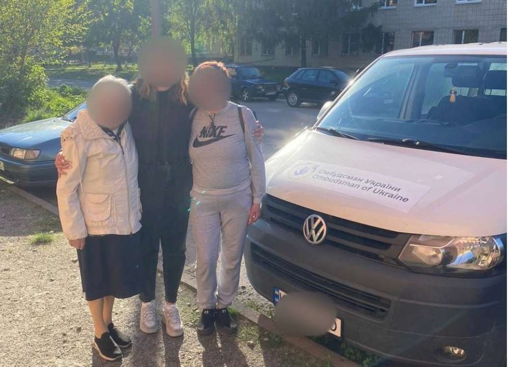 На підконтрольну Україні територію вдалося повернути маму та бабусю колишньої військовополоненої/Фото: Дмитро Лубінець
