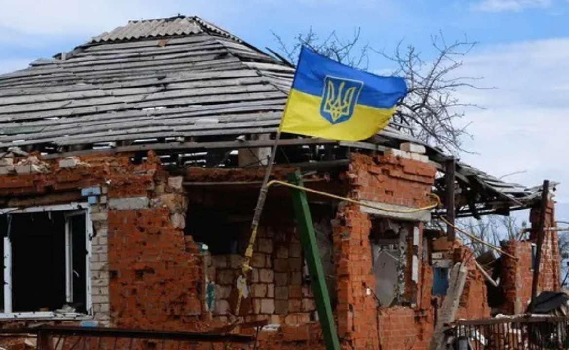 Зруйнована будівля