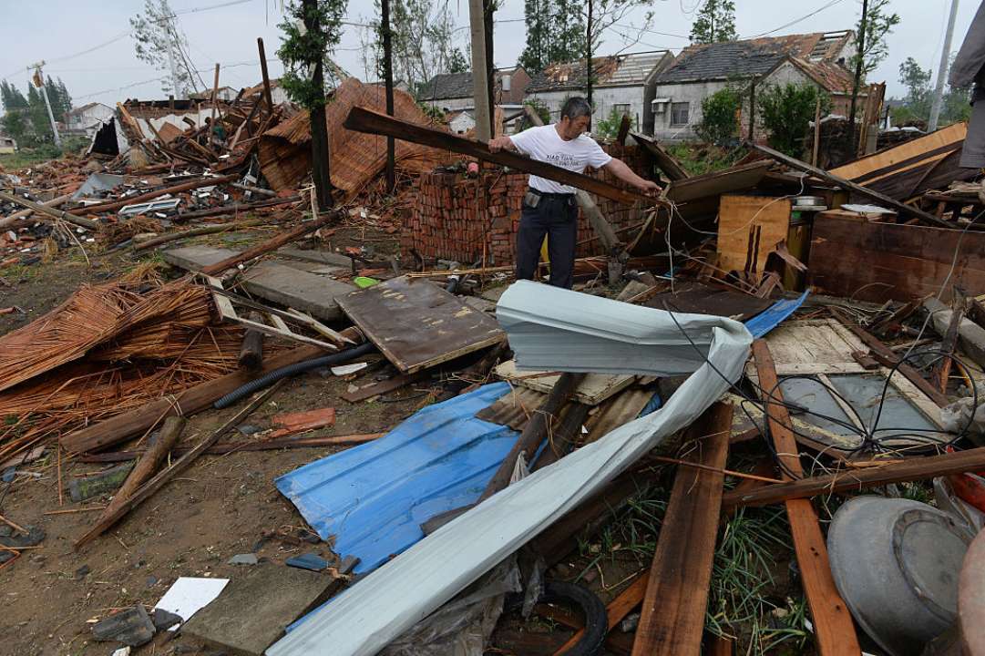 Фото: GettyImages В Китае эвакуировали 3 тысячи человек из-за урагана