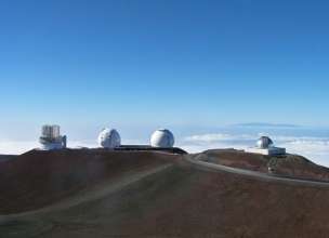 Фото: Wikipedia Телескоп Subaru и обсерватория Keck