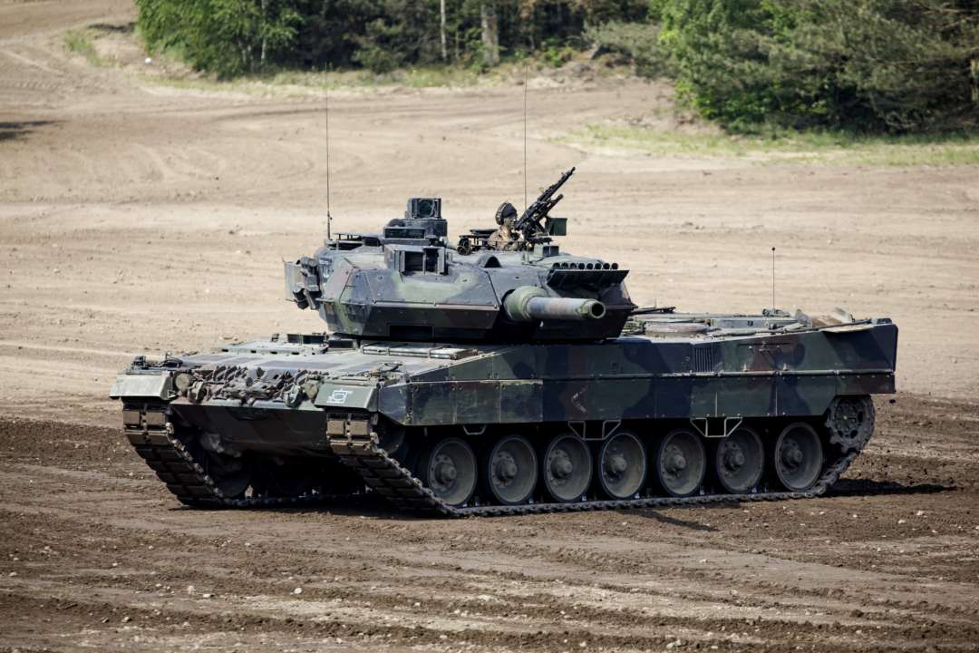 Швейцарія дозволила Німеччині передати Україні танки Leopard/Фото: Morris MacMatzen/Getty Images Німецький танк Leopard