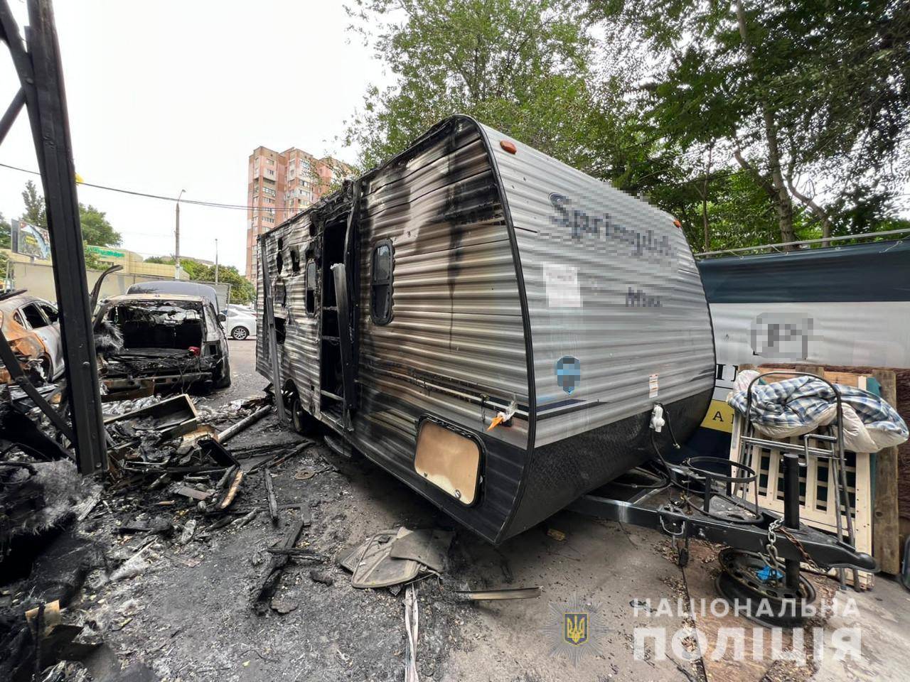 В Одесі чоловік влаштував пожежу у волонтерському центрі для переселенців/Фото: Національна поліція В Одесі чоловік влаштував пожежу у волонтерському центрі для переселенців/Фото: Національна поліція