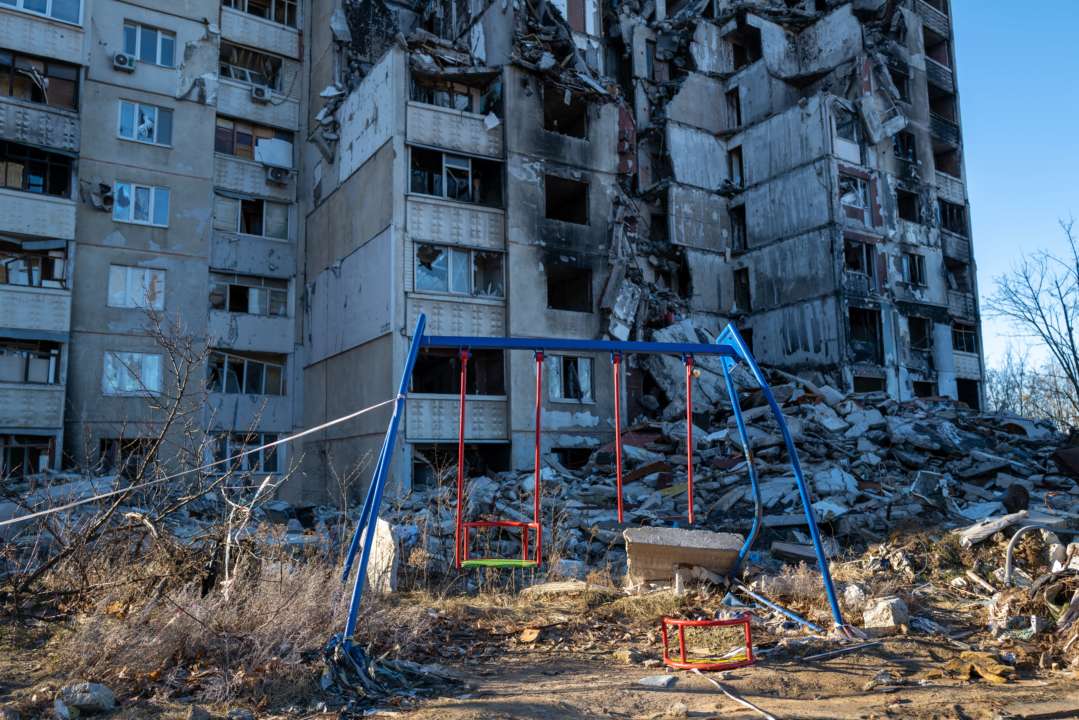 У рф збираються затягувати війну / Фото: Getty Images зруйнований будинок у Харкові