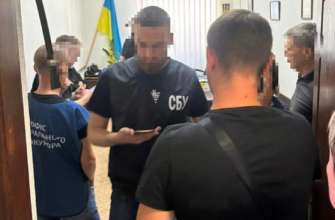 СБУ затримала у Харкові чиновників міграційної служби/Фото: СБУ, Офіс генпрокурора СБУ затримала у Харкові чиновників міграційної служби/Фото: СБУ, Офіс генпрокурора