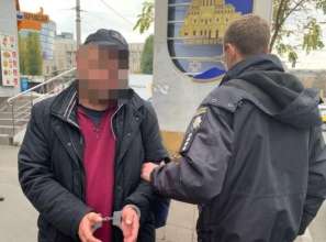 UA.KyivPolice 47 ножевых ранений товарищу. Киевская полиция задержала убийцу