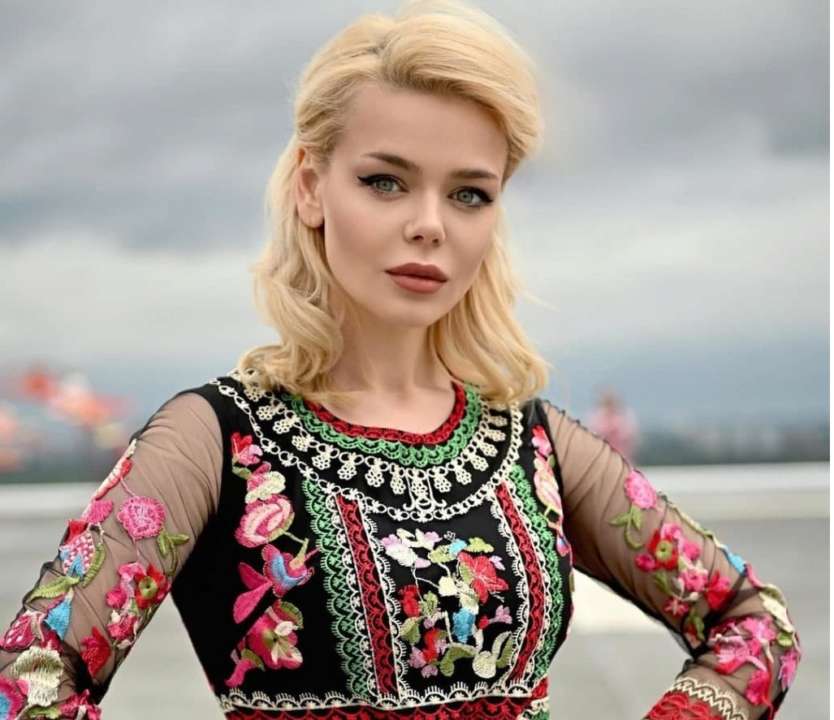 Аліна Гросу вперше показала батьківський будинок у Чернівцях/Фото: Instagram Аліна Гросу