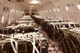 В Украину прибыло уже 15 самолетов с военной помощью США/Фото: Алексей Резников/facebook США передали Украине новую партию Джавелинов
