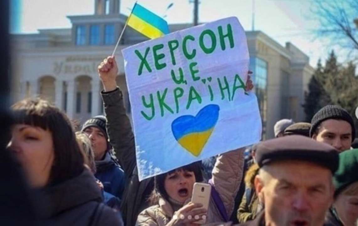 Окупанти перевозять свої сім'ї до Херсона/Фото: instagram Люди