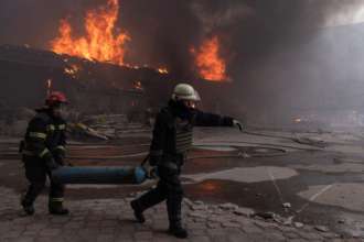 Окупанти випустили по Миколаєву сім ракет/Фото: Getty Images Окупанти випустили по Миколаєву сім ракет/Фото: Getty Images
