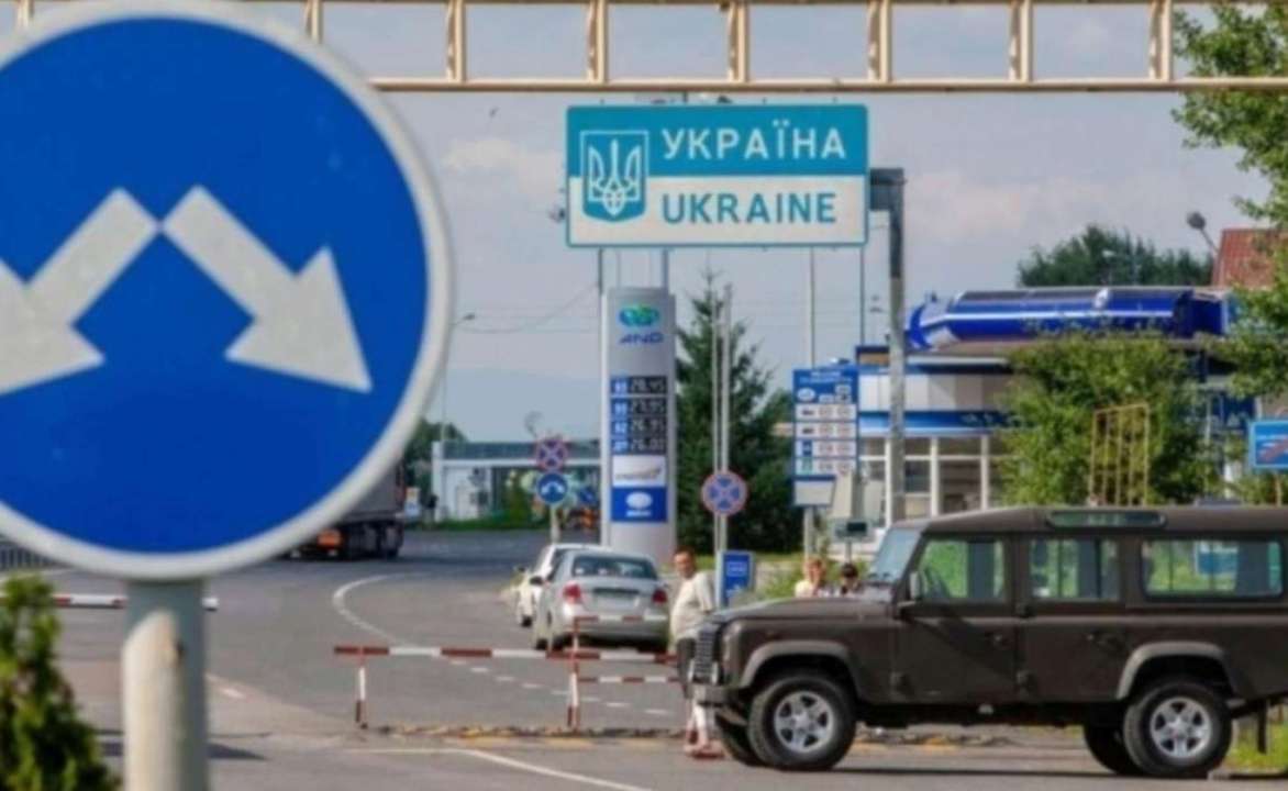 На остальных пунктах пропуска движение свободно, а участники забастовки не блокируют движения легкового и автобусного транспорта в направлении пунктов пропусков "Ягодин", "Краковец" и "Рава-Русская" На остальных пунктах пропуска движение свободно, а участники забастовки не блокируют движения легкового и автобусного транспорта в направлении пунктов пропусков "Ягодин", "Краковец" и "Рава-Русская"